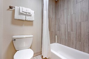 Elizabeth Oceanfront Suites, an Ascend Collection Hotel
