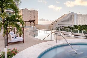 Seadust Cancún All Inclusive Family Resort