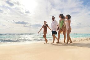 Seadust Cancún All Inclusive Family Resort