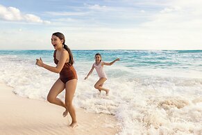 Seadust Cancún All Inclusive Family Resort