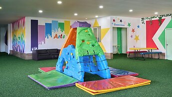 Seadust Cancún All Inclusive Family Resort