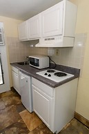 Aztec Motel