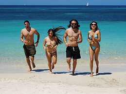 Henry Morgan Resort - All Inclusive