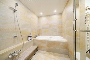 Hyatt Regency Hakone Resort and Spa