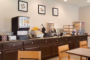 Country Inn & Suites by Radisson, Norman near University