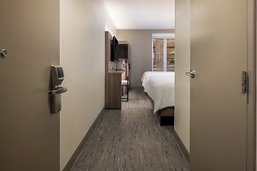 Holiday Inn Express NYC Chelsea – NoMad Area by IHG