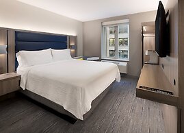 Holiday Inn Express NYC Chelsea – NoMad Area by IHG