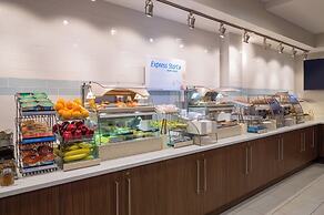 Holiday Inn Express NYC Chelsea – NoMad Area by IHG