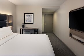 Holiday Inn Express NYC Chelsea – NoMad Area by IHG