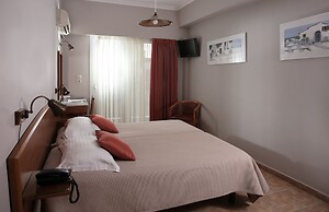 Evripides Hotel