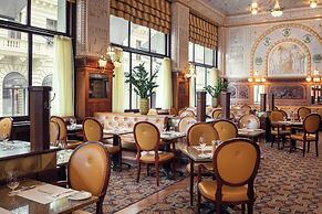 Art Deco Imperial Hotel