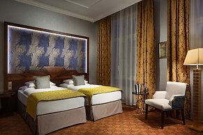 Art Deco Imperial Hotel