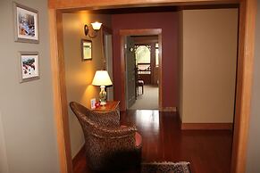 Vagabond Lodge at Kicking Horse Resort