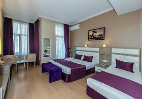 Nil Hotel