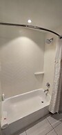 Comfort Suites