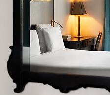 NEWHOTEL REPUBLIQUE (ex Albert's Hotel)