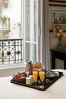 NEWHOTEL REPUBLIQUE (ex Albert's Hotel)