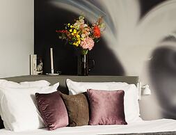 NEWHOTEL REPUBLIQUE (ex Albert's Hotel)