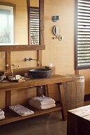 Hermitage Bay - All Inclusive