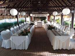 The Edgewater Resort & Spa