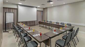 Hotel Deville Prime Cuiabá