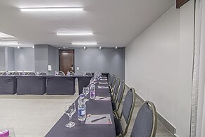 Hotel Deville Express Cascavel