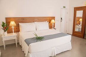 Saint Tropez Praia Hotel