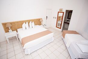 Saint Tropez Praia Hotel