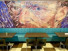 Hotel Van Gogh