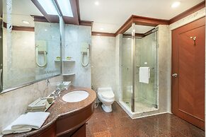 Ramada by Wyndham Bangkok Chaophya Park