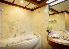 Ramada by Wyndham Bangkok Chaophya Park