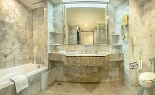 Ramada by Wyndham Bangkok Chaophya Park