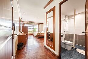 Royal Ivory Sukhumvit Nana