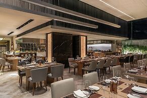 DoubleTree by Hilton Bangkok Ploenchit