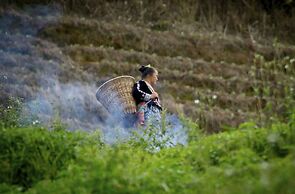 Hmong Hilltribe Lodge
