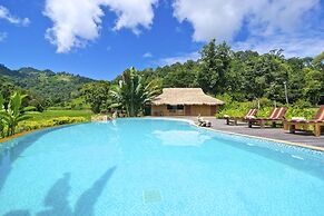 Hmong Hilltribe Lodge