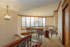 Grand Diamond Suite