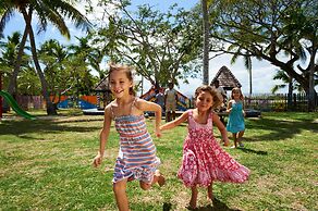 DoubleTree Resort by Hilton Hotel Fiji - Sonaisali Island