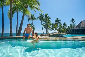 DoubleTree Resort by Hilton Hotel Fiji - Sonaisali Island