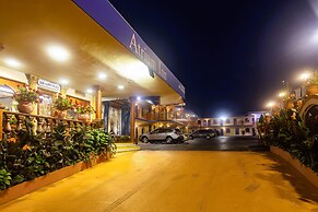 Atrium Inn