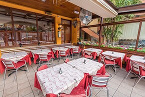 Hotel Alpino