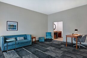 Hampton Suites Birmingham Hoover
