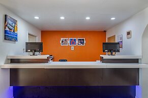 Motel 6 McAlester, OK