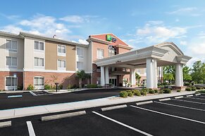 Holiday Inn Express Hotel & Suites Spring Hill, an IHG Hotel