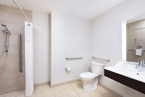 Holiday Inn Express & Suites Spring Hill by IHG