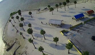 Holiday Inn Express & Suites Spring Hill by IHG