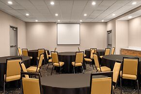 Hampton Inn & Suites Moline-Quad City Int'l Aprt