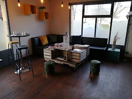 Kyriad Direct Le Bourget - Gonesse