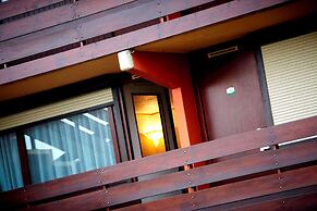 Kyriad Direct Le Bourget - Gonesse