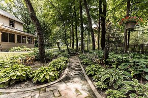 Vrooman Mansion B&B